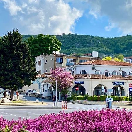Sea Square Hotel Balchik Exterior foto