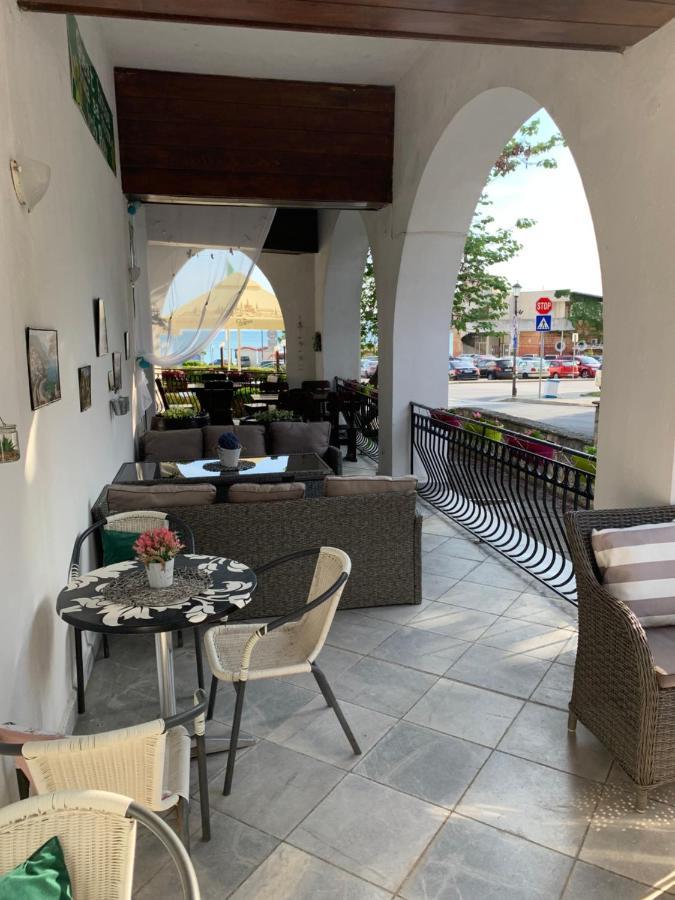Sea Square Hotel Balchik Exterior foto