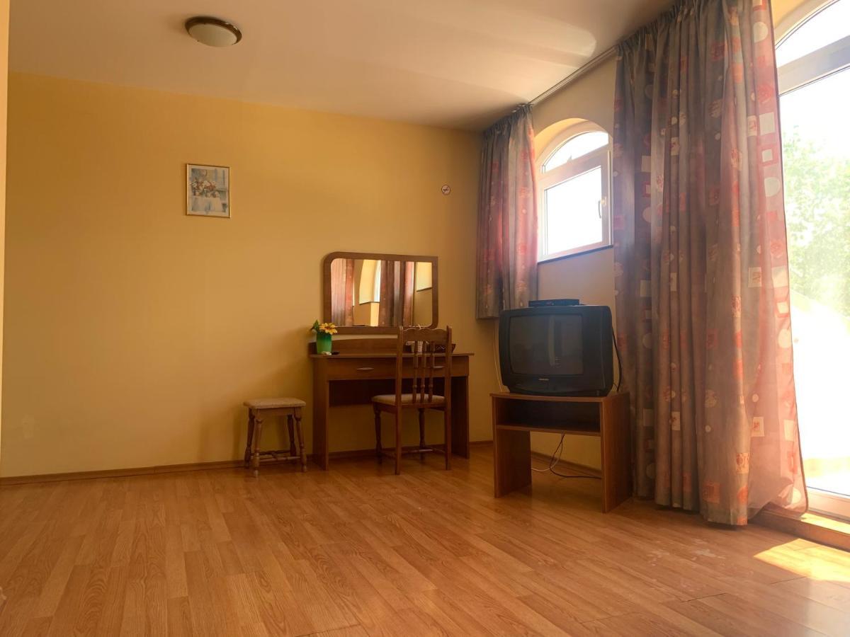 Sea Square Hotel Balchik Exterior foto